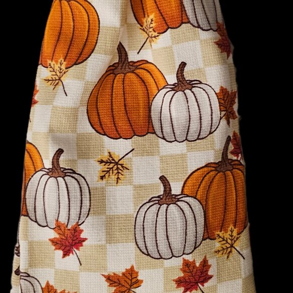 Handmade Fall Towel Topper Towel included - Picture 2 of 2